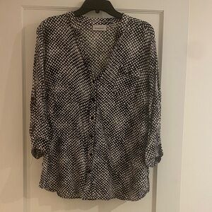 Black and White Patterned Women’s Top